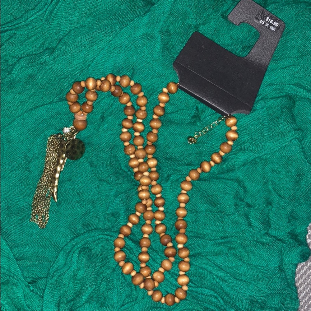Mossimo necklace